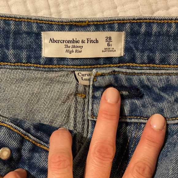 Abercrombie and Fitch High Rise Skinny Jean - Picture 2 of 5